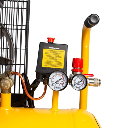 Компрессор масляный ременной Denzel BCI2300/100