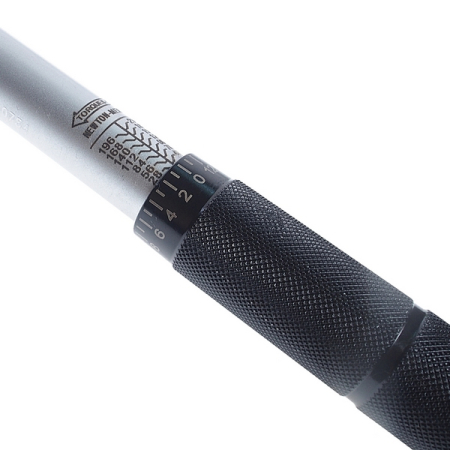 Ключ динамометрический 1/2" 28-210Нм 470мм JTC-6903