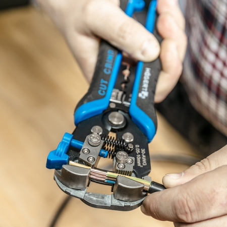 Клещи автоматические для снятия изоляции HOEGERT HT1P182