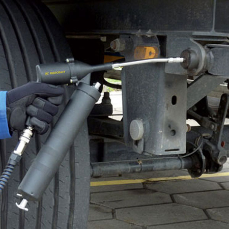 Шприц пневматический для картриджей 400 мл и свободной смазки Rodcraft RC8132