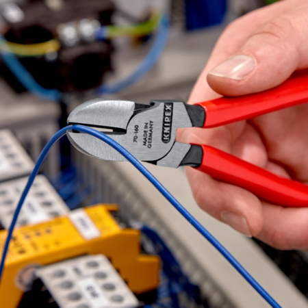 Бокорезы, 160 мм, фосфатированные, обливные ручки, KNIPEX KN-7001160SB