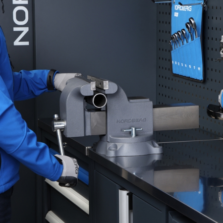 NORDBERG NTH200 Тиски слесарные усиленные, ширина губок 200 мм