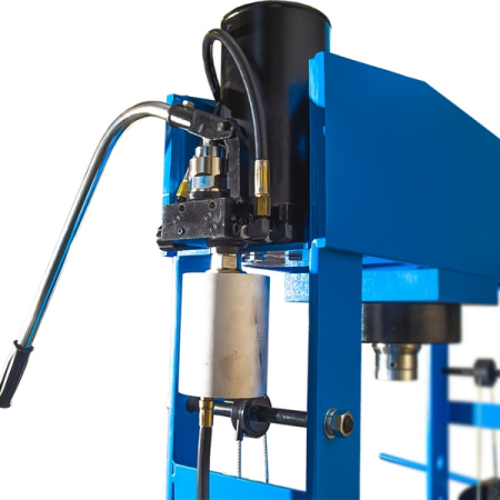 Пресс гидравлический гаражный, 75 т, с ручным и пневмоприводом, СТАНКОИМПОРТ SD0812CE